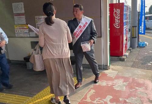 町長が街頭啓発を行なっています