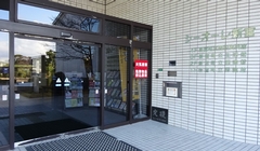 シーオーレ新宮正面玄関横