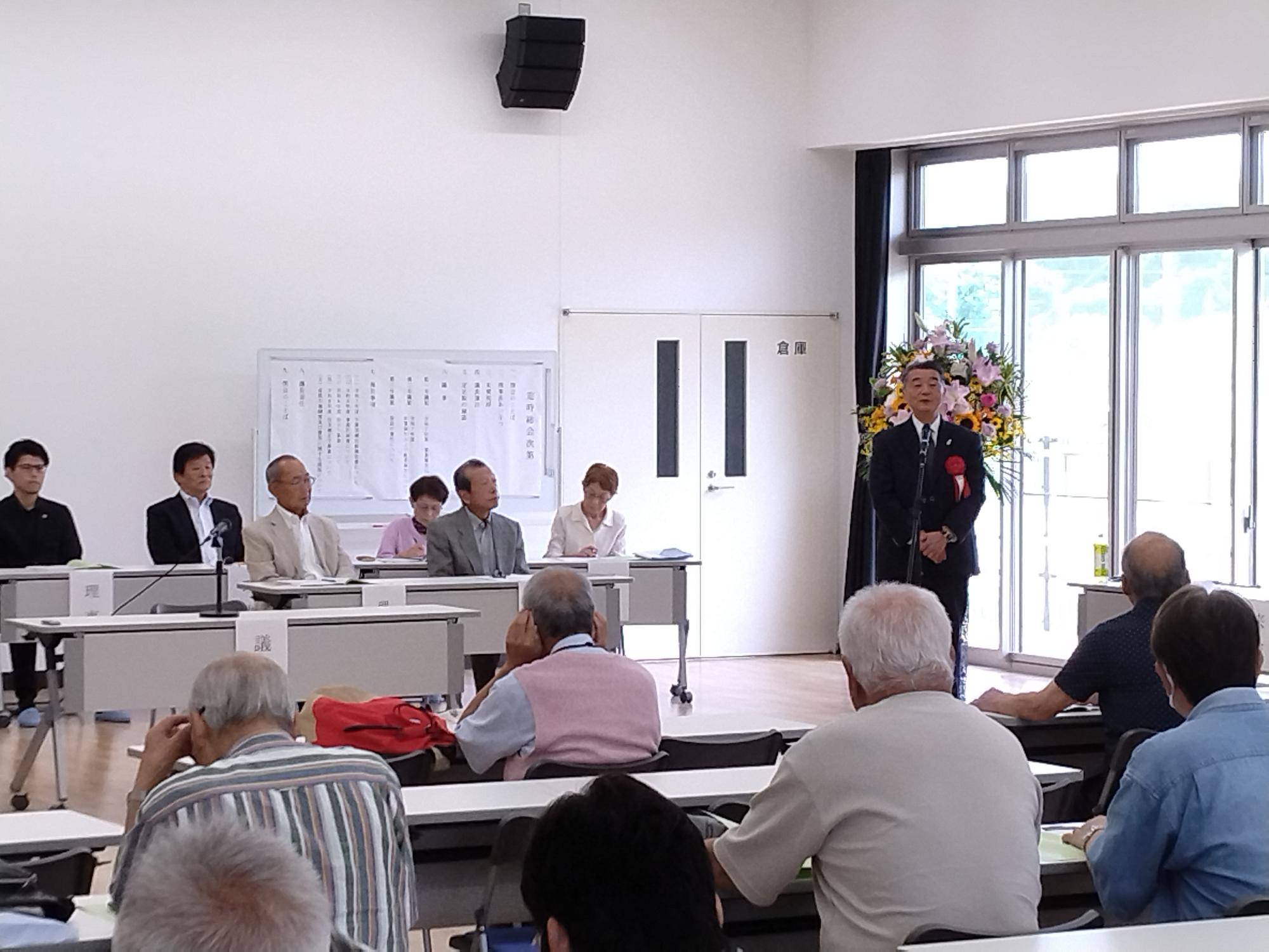 町長があいさつをしている様子