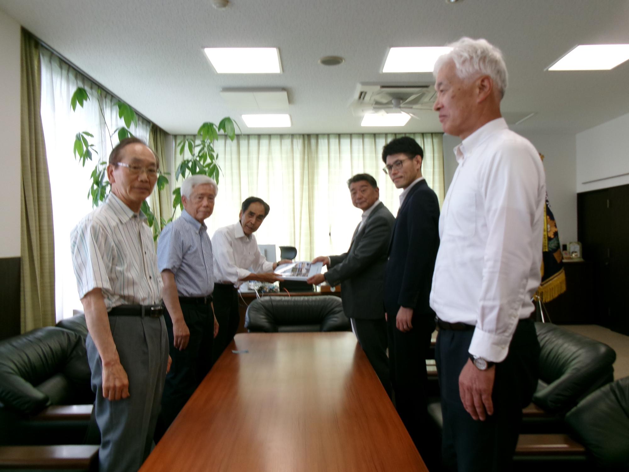 受領の様子2025