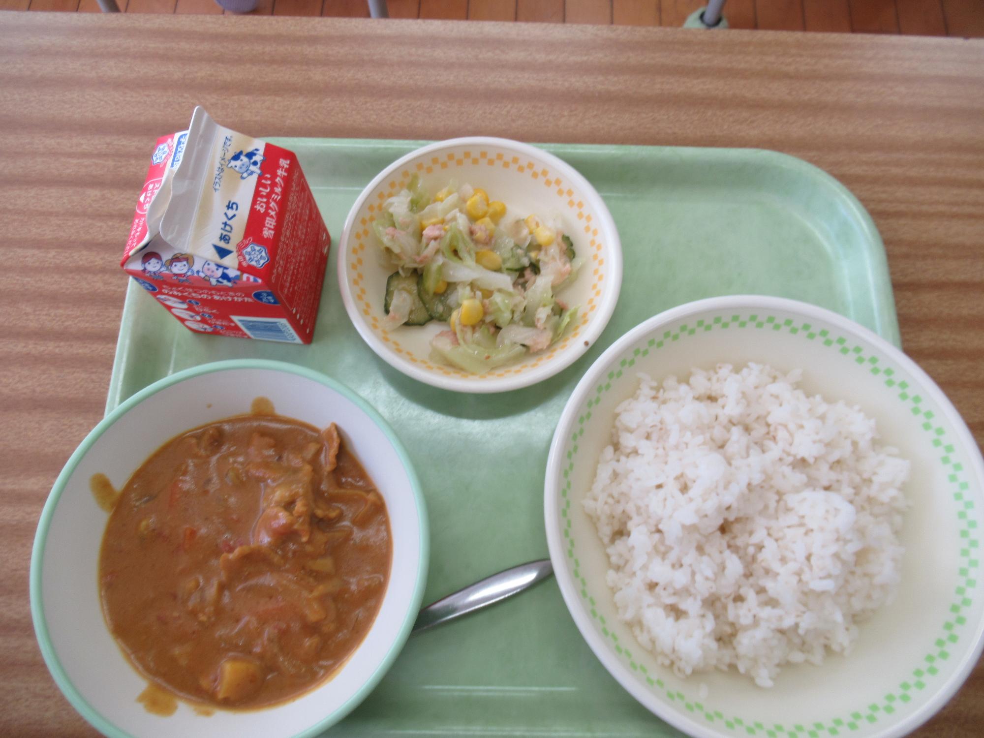 新宮北小学校の給食