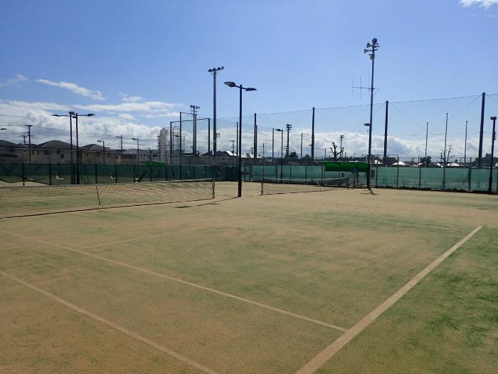 人工芝全面張替後テニスコート