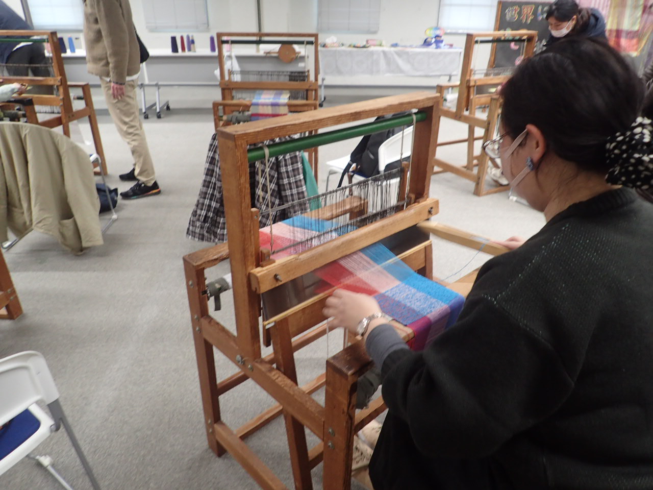 機織りの様子