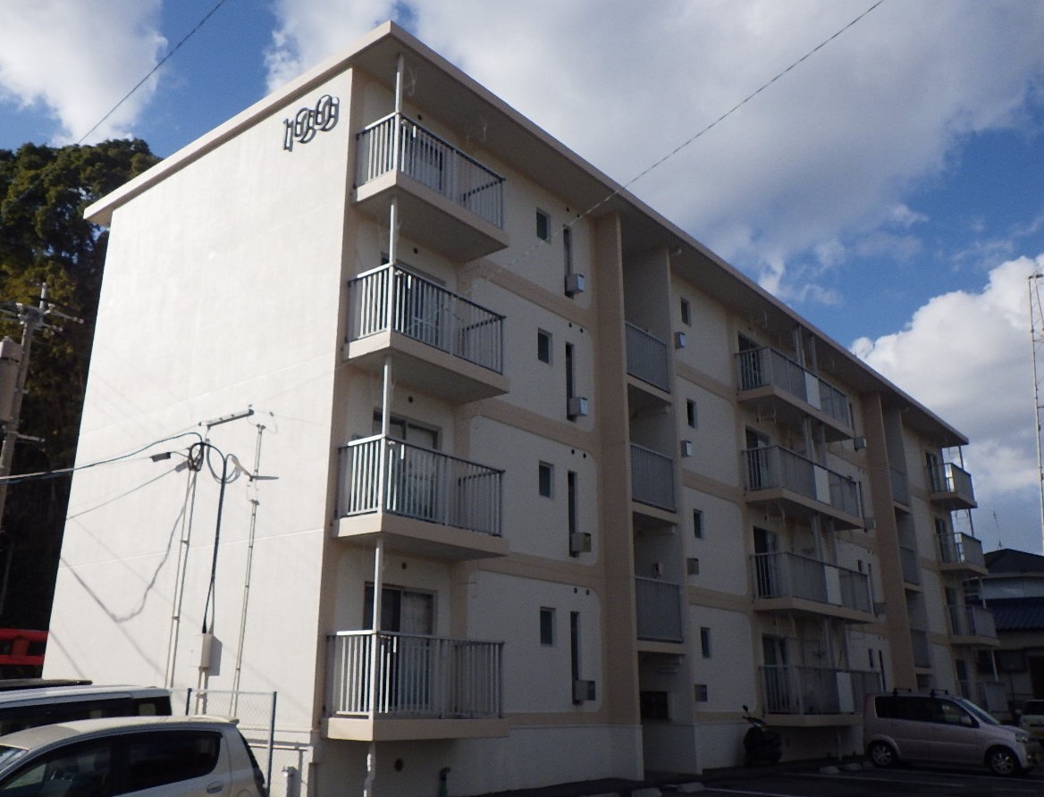 三代団地の外観写真